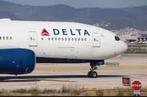 Delta Airlines Awarding Employees With Big Bonus